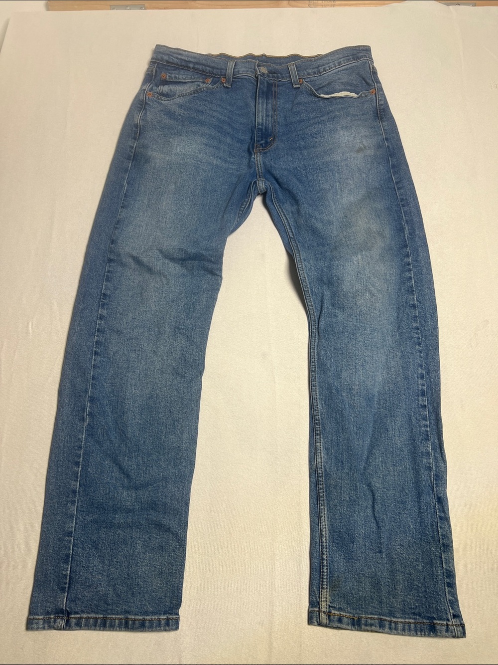 Levi's Men's Straight-Leg Jeans in Medium Blue Wash